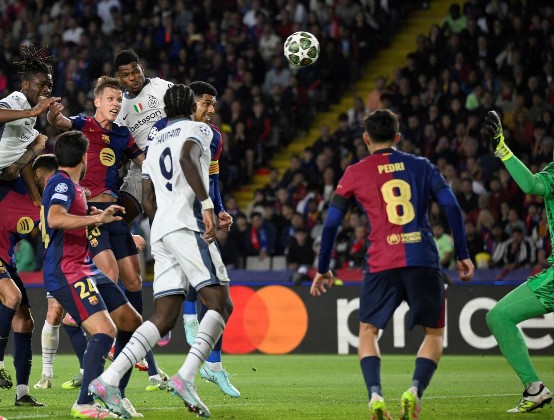 曼城VS桑德兰：蓝月风暴迎战黑马奇迹，伊蒂哈德攻防大战一触即发