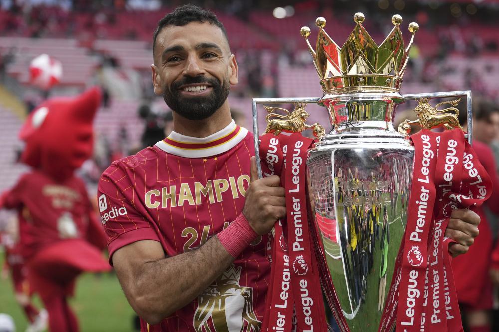 媒体人：山东泰山新赛季教练配置计划是韩鹏+外籍助教