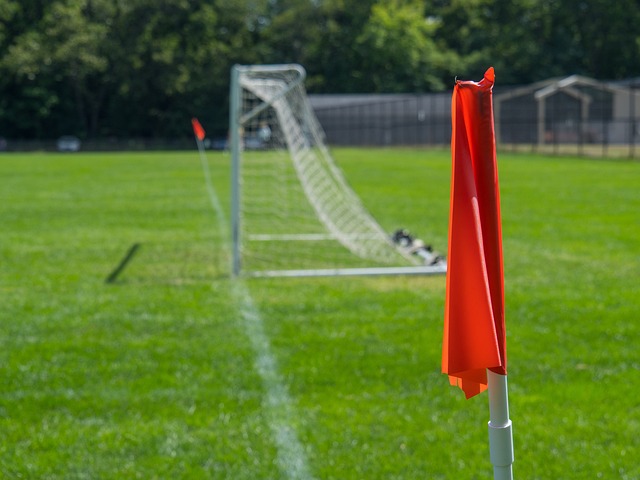 快船暗流涌 快船暗流涌